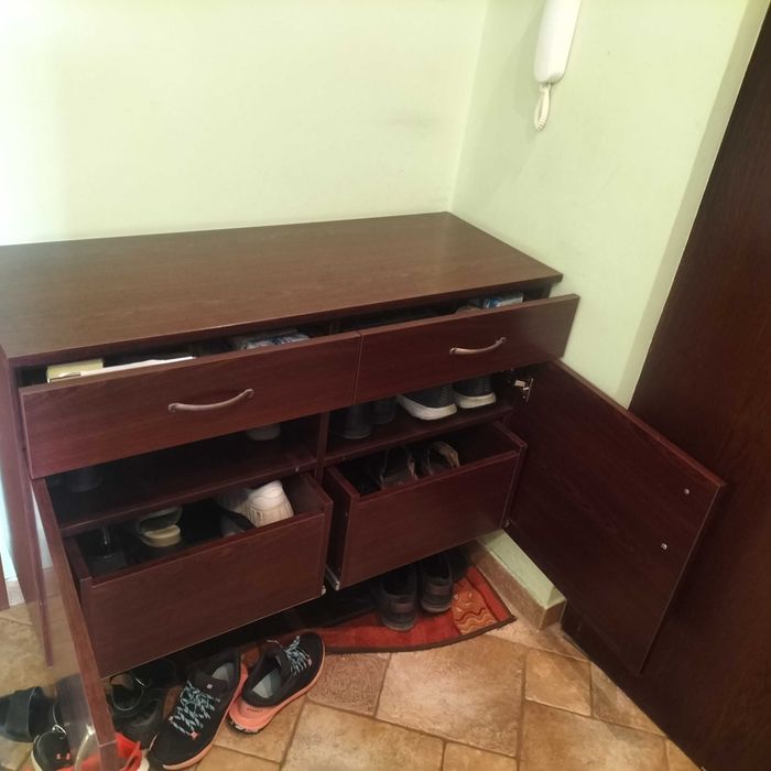 Szafka na buty do przedpokoju
