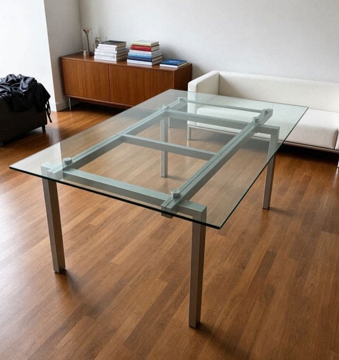Mesa de sala vidro e metal