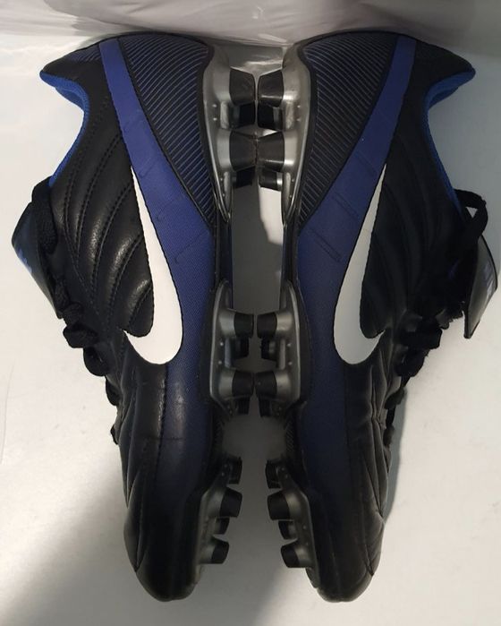 Nike Premier FG Soccer Cleats. Размер: 42.
Размер: 42.