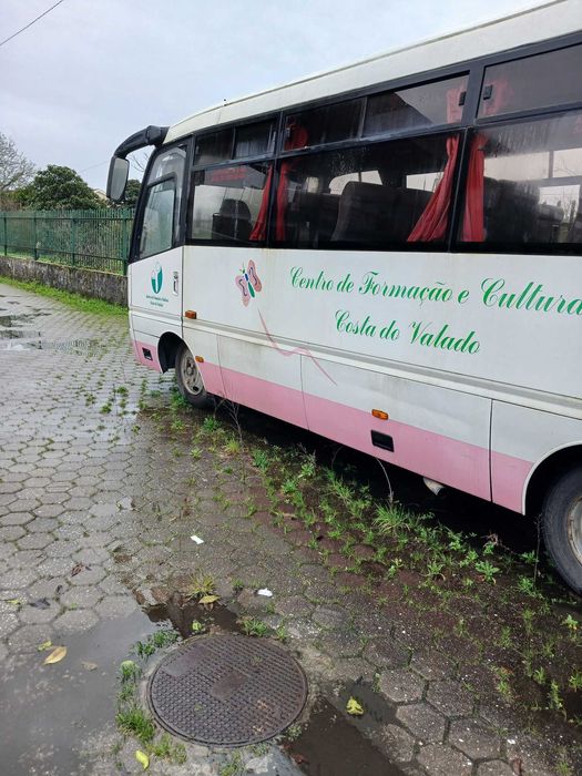 Autocarro 28 lugares