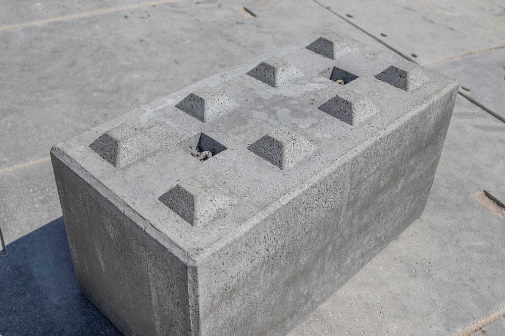 Bloki Betonowe 120x60x60 cm (zasieki, ściany oporowe) od Producenta