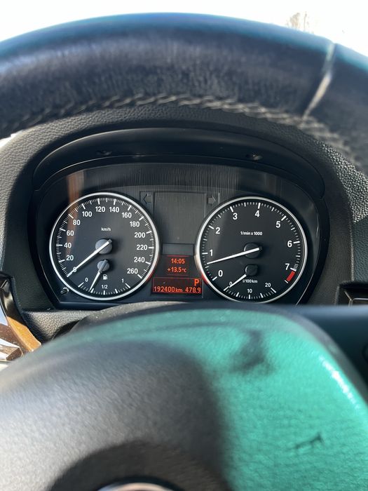 Автомобіль BMW 320i e90 рестайлінг