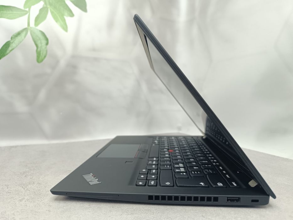 Ноутбук Lenovo ThinkPad T14s Gen 1/i5-10210U/16/512 GB/14"/IPS