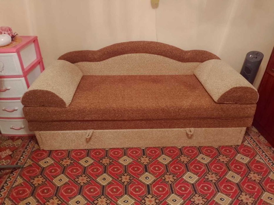 Розкладний диван