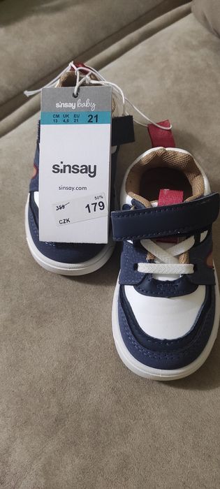 Легенькі дитячі кросівки для хлопчика, 21 розміру, 13 см устілка