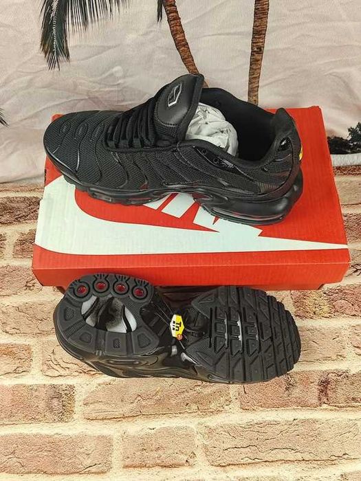 Nike Air Max TN Plus Black R.41