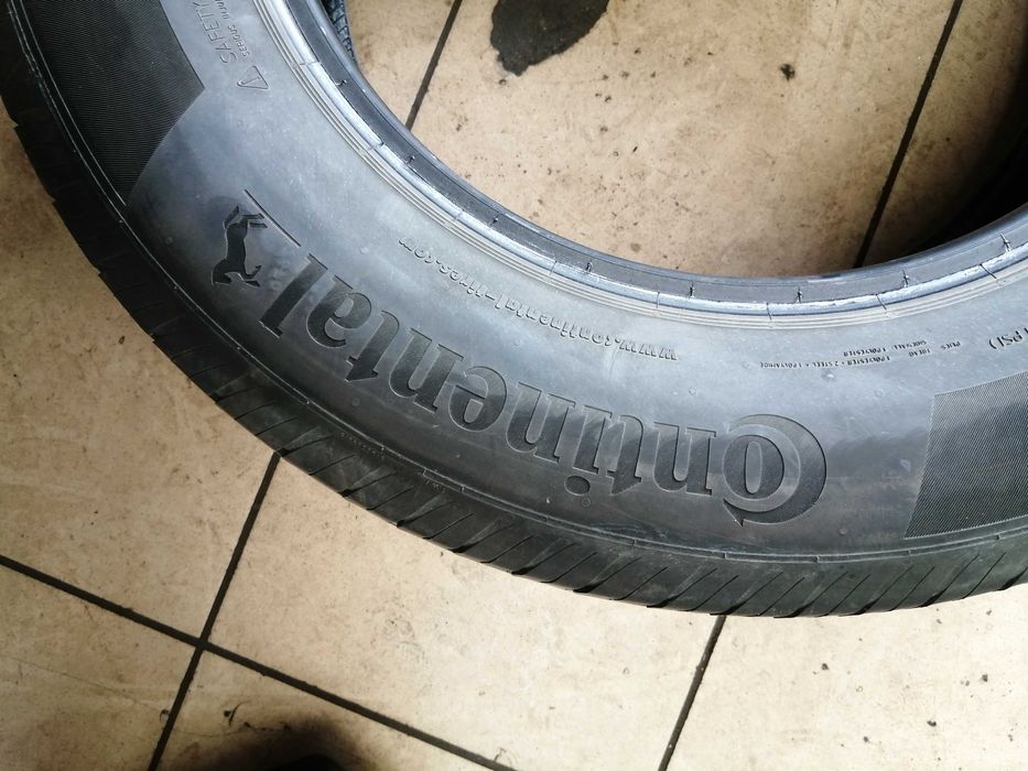 Komplet 2 opon CAŁOROCZNYCH Continental Procontact TX 225/65/17 102H SUV 2022r