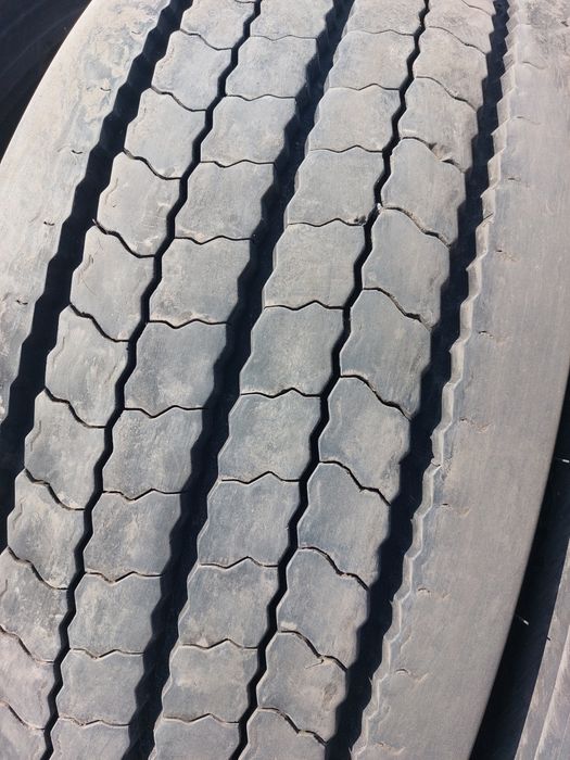 Opona 315/70R22,5 pirelli  RO2 profuel