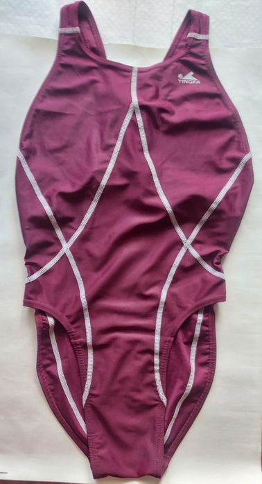 Продам спортивный купальник