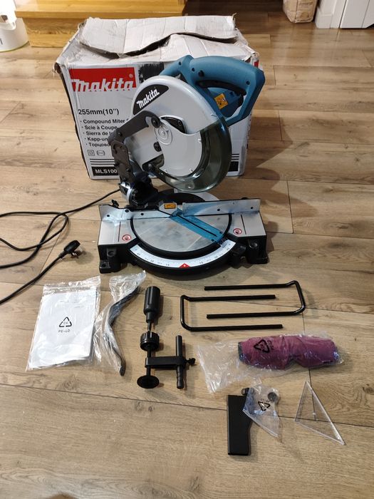 Piła ukosowa Makita MLS100, 1500wat, 255mm