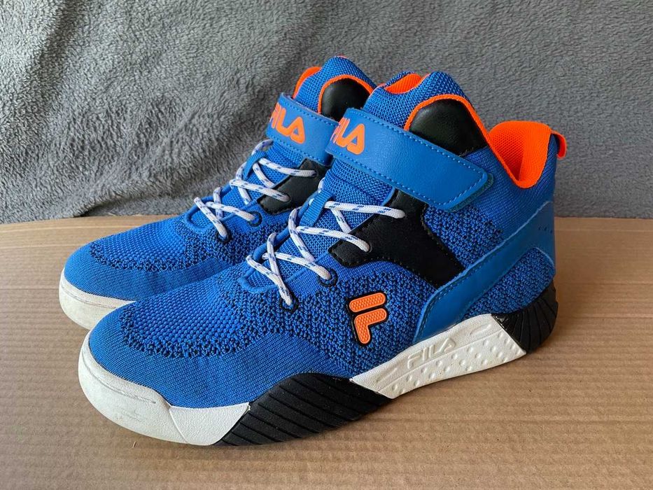 Кроссовки FILA  39р