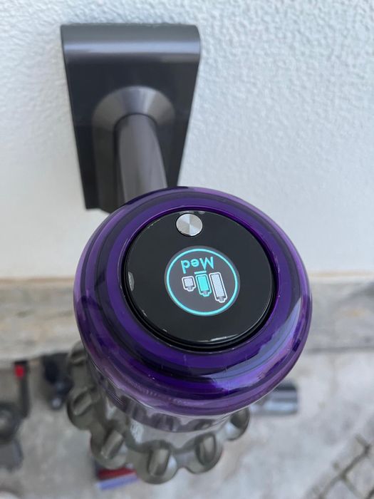 Dyson V11 Absolute