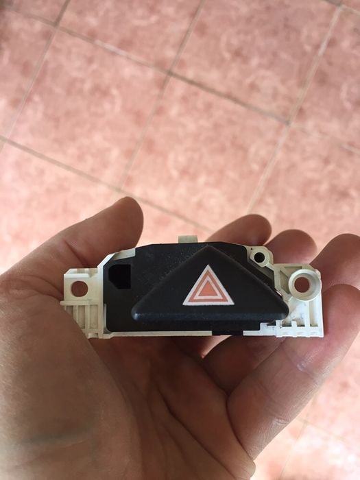 Botão 4 piscas (ford focus)