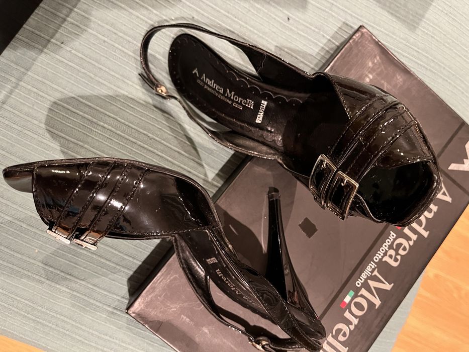 Sapatos verniz em pele N:38 Andrei Morelli