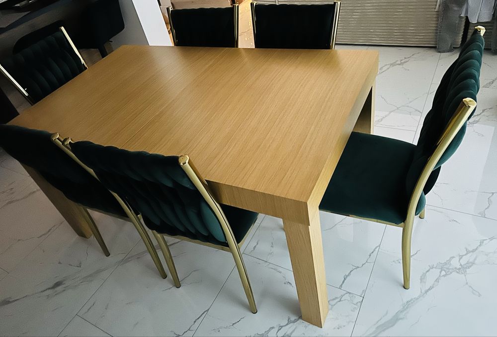 Stół rozkładany do jadalni stan bardzo dobry