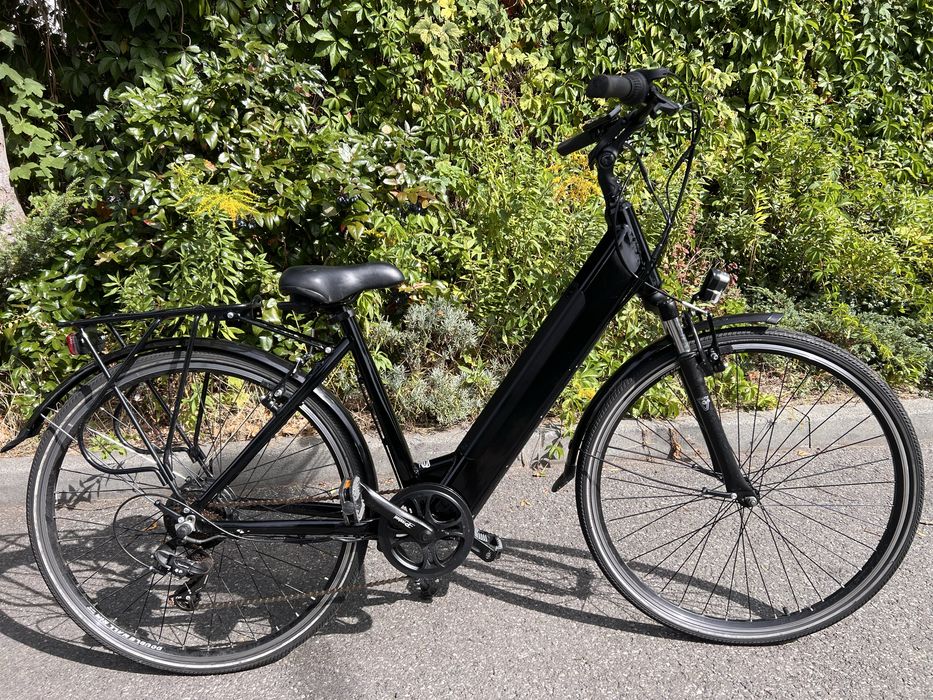 Fajny holenderski rower elektryczny z baterią w ramie 36v 11Ah mały przebieg /A