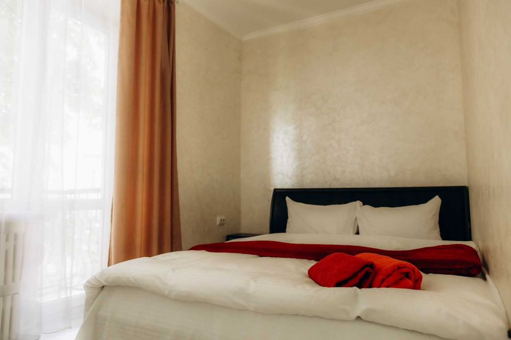 ЦЕНТР 2-кім квартира. вул Патріарха Мстислава + Звітні документи