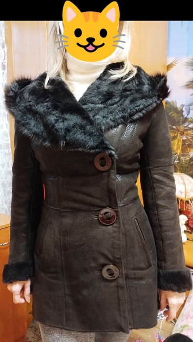 Дублёнка женская натуральная с капюшоном