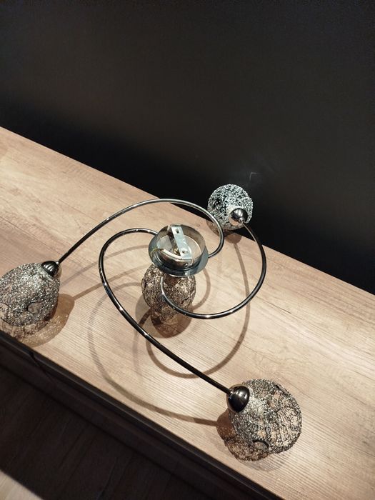 Żyrandol lampa sufitowa z żarówkami