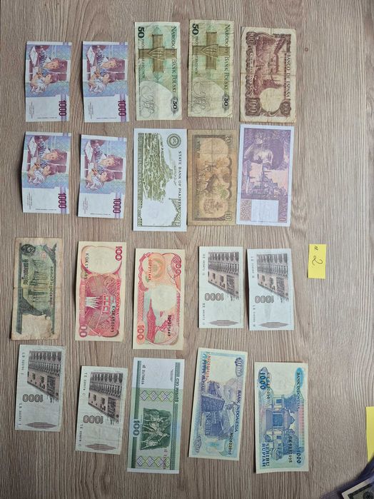 Zestawy banknotów starocie