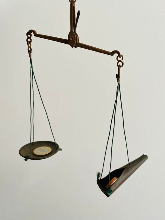 Balança de pesagem de ouro centenária