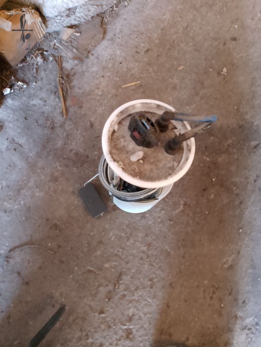 Pompka paliwa skoda fabia 2011r 1.2