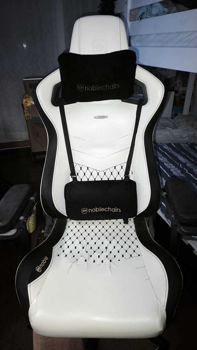 Cadeira Noblechair Epic PU Black/White Leather
