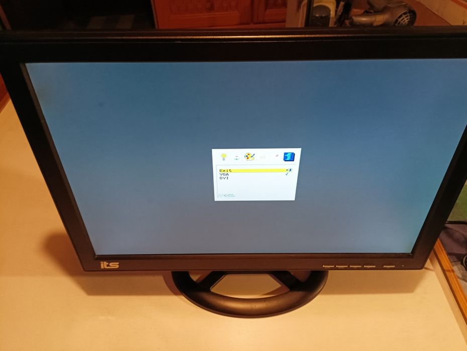 IT'S.  19.1" TFT. LCD MONITOR DC  12 V