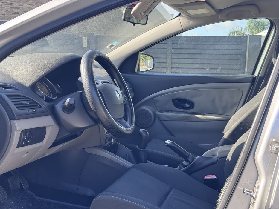 Renault Megane 3 SW 2011 Nacional tomtom edition
