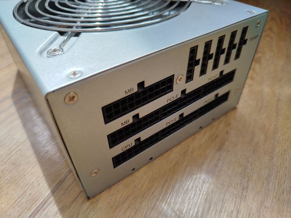 Блок питания  2000W FSP FSP2000-AOAGPBI