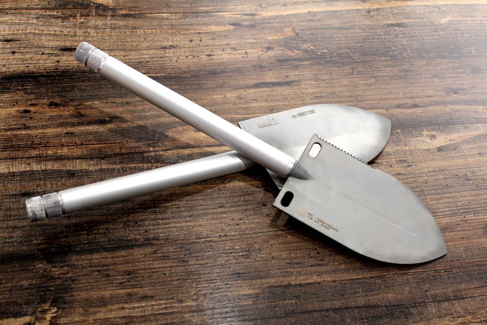 Саперна лопатка (універсальна)