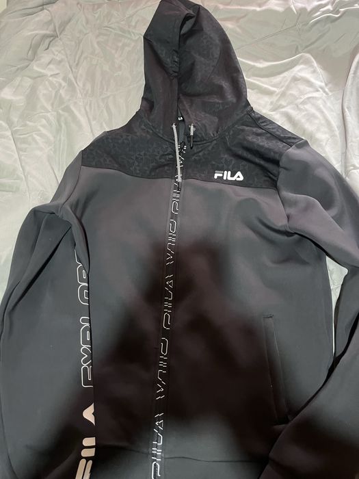 Casaco Fila tamanho L