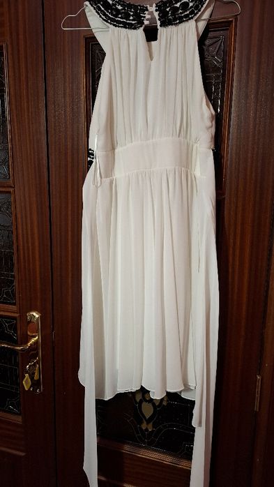 Vestido de gala branco curto