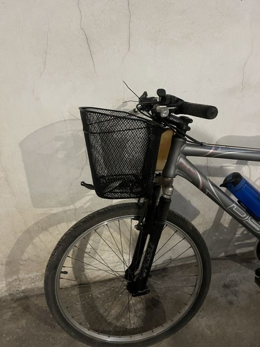 Bicicleta com cesto