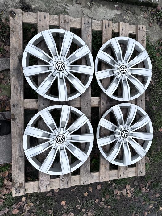 Komplet oryginalnych kołpaków VOLKSWAGEN o średnicy 17"