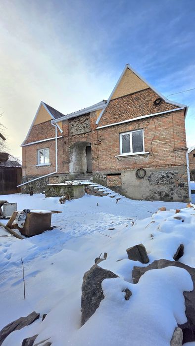 Терміновий Продаж по вул.Українська буд.20.