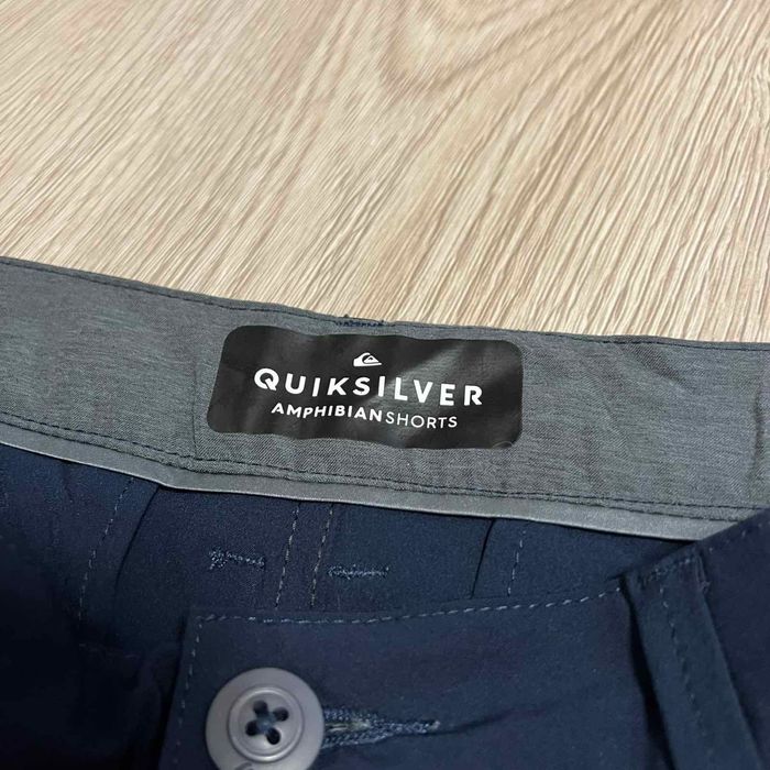 Шорти фірмові Quiksilver