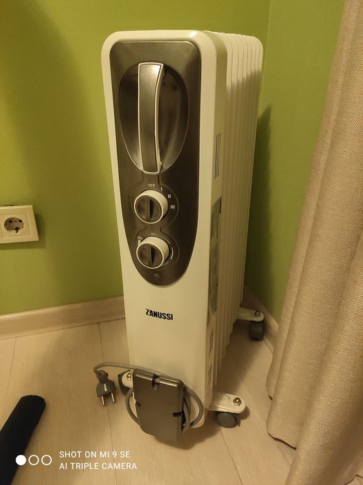 Масляный обогреватель Zanussi zoh es09wn