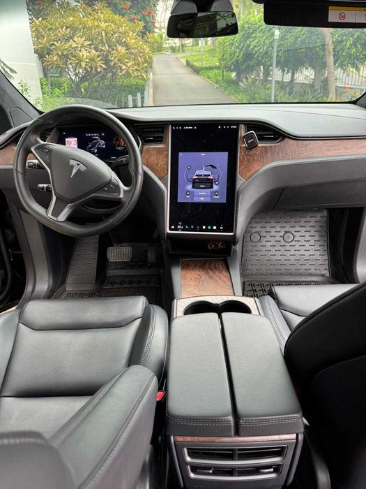 Tesla Model X LONG RANGE — 07/2020