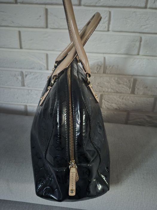 MK Michael Kors czarna lakierowana torebka beżowe skórzane uszy