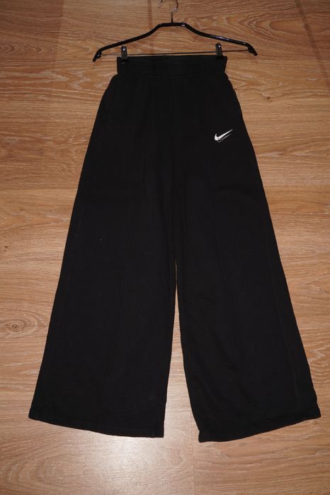 Жіночі утеплені штани Nike