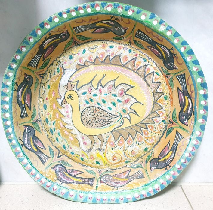 Fantástica grande antiga taça em papiermache pintado à mão