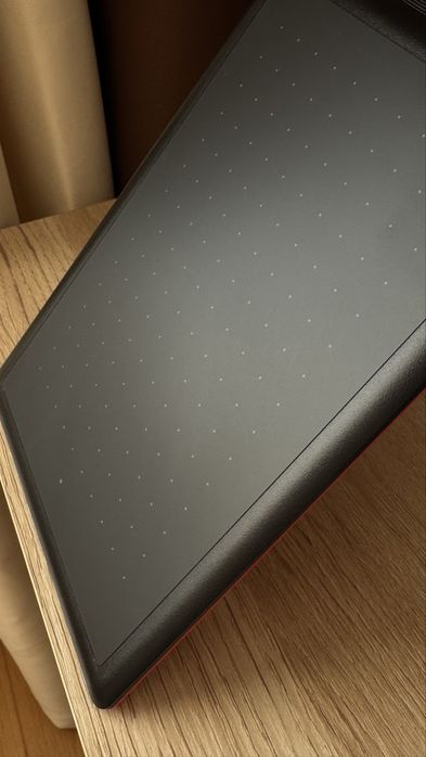 Графічний планшет Wacom One by Wacom — ідеальний стан
