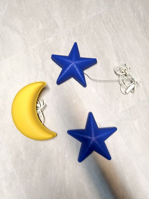 Candeeiro Lua e Estrelas da IKEA.