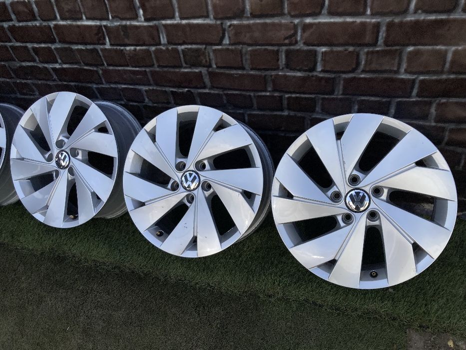 Диски легкосплавні R 17 5/112 ET 46 6.5J Volkswagen. Фольксваген Шкода