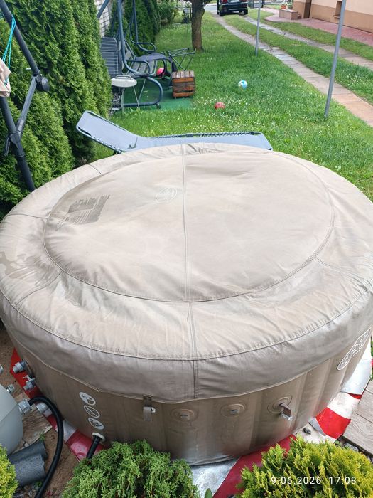 Jacuzzi z pompą  lub bez