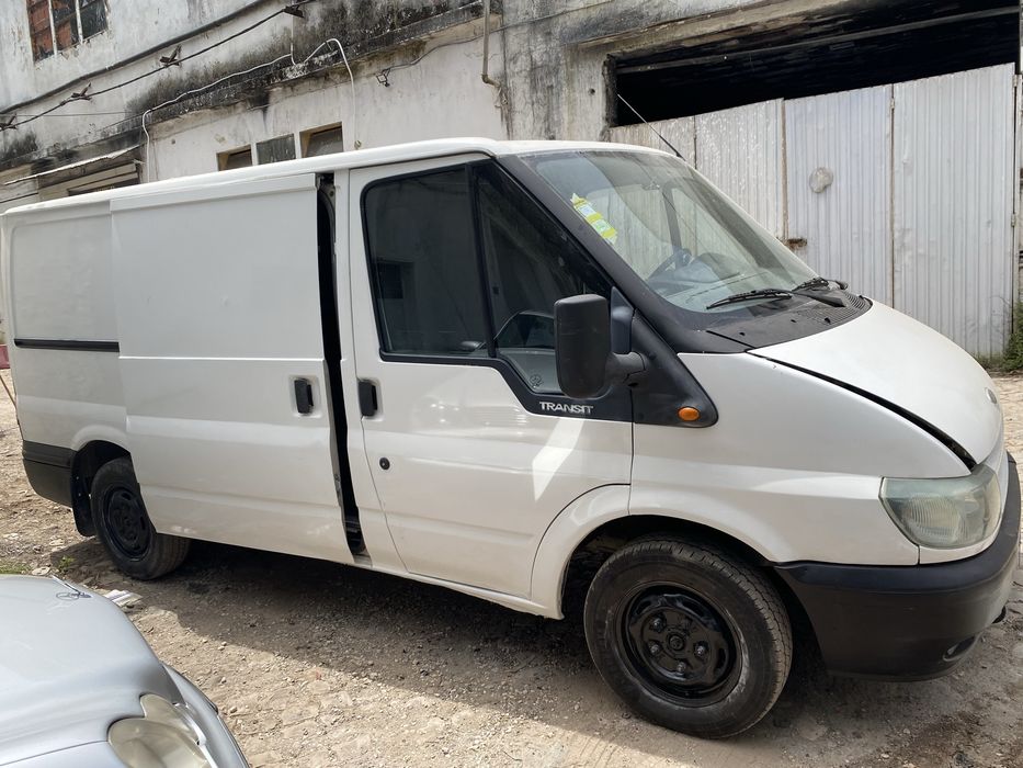 Carrinha comercial de tres lugares , ano 2001,  398567mil quilometros