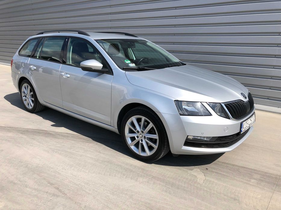 Skoda Octavia Kombi Ambition, PL salon, bezwypadkowe, serwis ASO, Diesel 150KM