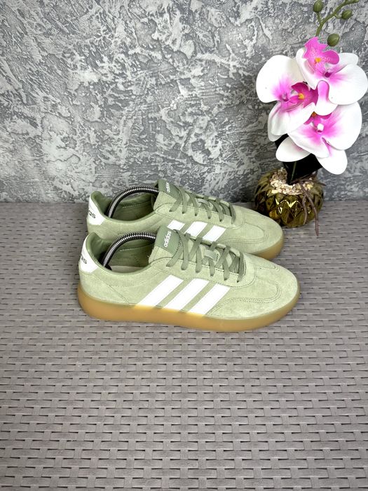 Adidas Barreda Decode кроссовки 42 размер кожаные спортивные хаки