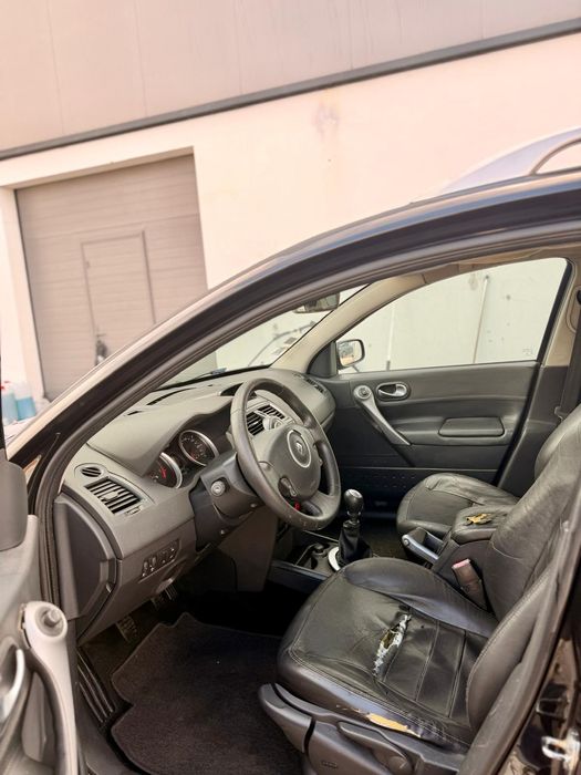 Renault  Megane  2.0